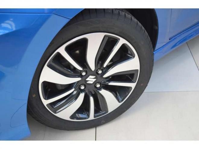 スイフト1.2 ハイブリッド RS セーフティパッケージ装着車 4WD　ワンオーナー車ハイブリッド4WDパドルシフトセーフティサポート搭載アイドリングストップ全方位モニター付8インチナビTVバックカメラLEDライトアダプティブクルーズコントロールドラレコ 1200