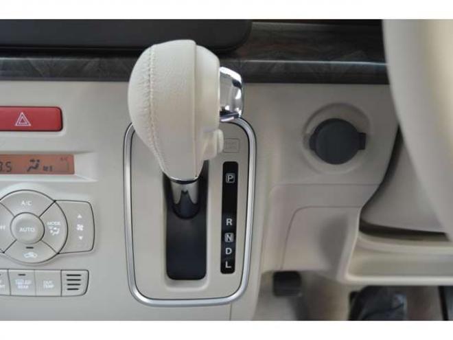 ラパンLC 660 ハイブリッド X 4WD　ハイブリット4WD全方位モニタ用カメラパッケージセーフティサポート搭載スズキコネクト対応機装着車ハイビームアシストLEDライト横滑り防止装置シートヒーター 登録済未使用車 660