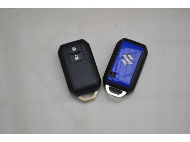 クロスビー1.0 ハイブリッド MZ 4WD　レンタアップ車ハイブリット4WDターボパドルシフトセーフティサポート搭載アダプティブクルーズコントロール横滑り防止装置アイドリングストップハイビームアシストLEDライトSDナビTVバックカメラETC 1000