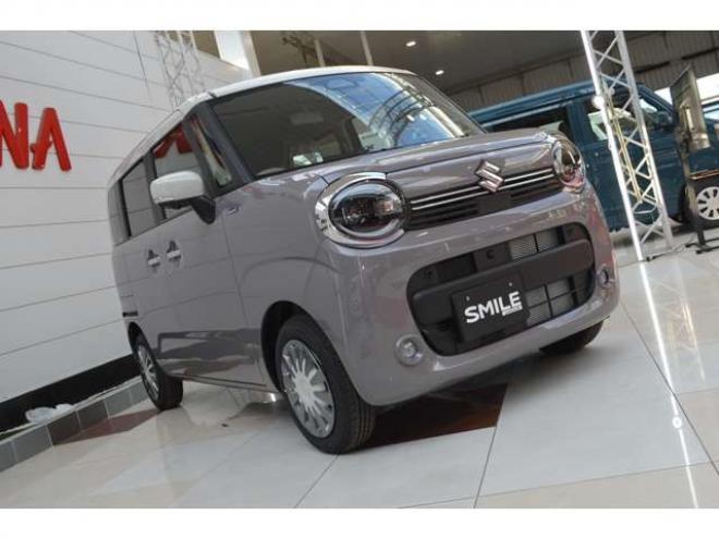 ワゴンRスマイルハイブリッド X 4WD　届出済未使用車ハイブリッド4WDセーフティプラスパッケージ全方位モニター9インチナビTVバックカメラ両側オートスライドドアアダプティブクルーズコントロールヘッドアップディスプレイ 660