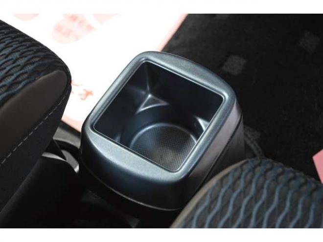 ハスラーJスタイル 4WD　ワンオーナー特別仕様車ハイブリッド4WDセーフティサポート搭載アイドリングストップ全方位モニター付9インチナビTVバックカメラハイビームアシストLEDライト 660