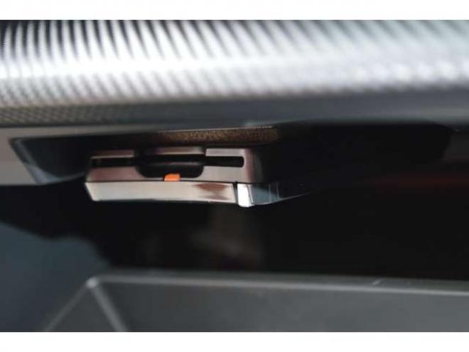 インプレッサスポーツ 1.6 i-L アイサイト Sスタイル 4WD　ワンオーナー特別仕様車4WDパドルシフトアイサイトアイドリングストップ横滑り防止装置レーダークルーズコントロールダイアトーン8インチナビTVバックカメラ前後ドラレコETCパーキングセンサーLEDライト 1600