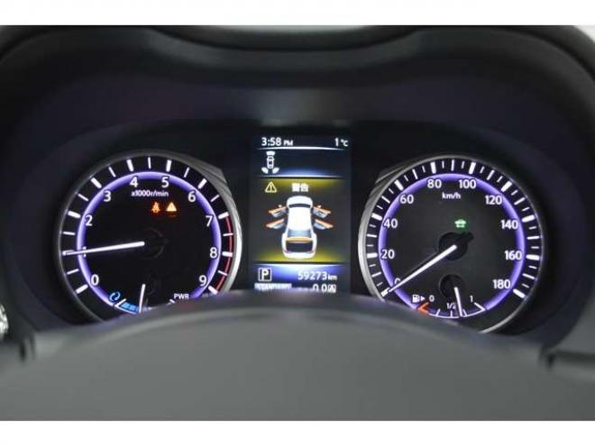 スカイライン3.5 350GT FOUR ハイブリッド タイプP　ハイブリッド4WDアイドリングストップエマージェンシーブレーキ横滑り防止装置HIDライト全方位モニター付純正ナビTVバックカメラ黒革シートヒーターETCアダプティブクルーズコントロール 3500