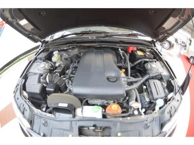 エスクード2.4 XG 4WD　ワンオーナー車5速マニュアル4WD横滑り防止装置SDナビTVバックカメラETCクルーズコントロールドライブレコーダーディスチャージヘッドライト純正17インチアルミシートヒーター 2400