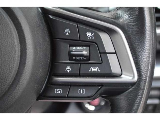 インプレッサスポーツ 2.0 i-L アイサイト 4WD　ワンオーナー車4WDパドルシフトアイサイトアイドリングストップ横滑り防止装置レーダークルーズコントロール純正8インチナビTVバックカメラブラインドスポットモニター前後ドラレコETCパーキングセンサーLEDライト 2000