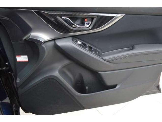 インプレッサスポーツ 2.0 i-L アイサイト 4WD　ワンオーナー車4WDパドルシフトアイサイトアイドリングストップ横滑り防止装置レーダークルーズコントロール純正8インチナビTVバックカメラブラインドスポットモニター前後ドラレコETCパーキングセンサーLEDライト 2000