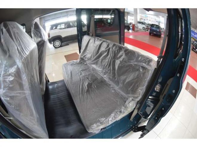 エブリィPC ハイルーフ 4WD　届出済未使用車ハイルーフCVTマチック4WDセーフティサポート搭載ハイビームアシスト付LEDライトCDステレオETCドライブレコーダー純正エンジンスターターシートヒーター 660