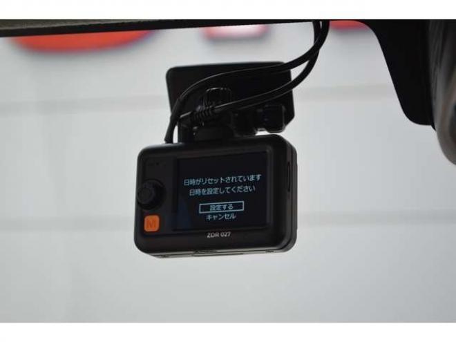 エブリィPC ハイルーフ 4WD　届出済未使用車ハイルーフCVTマチック4WDセーフティサポート搭載ハイビームアシスト付LEDライトCDステレオETCドライブレコーダー純正エンジンスターターシートヒーター 660