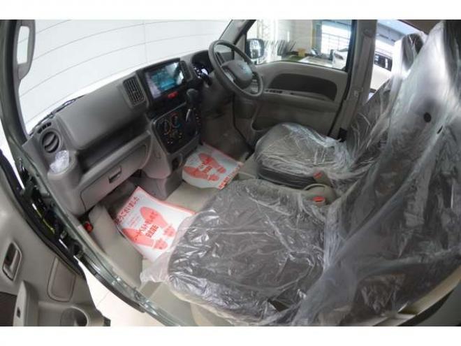 エブリィジョイン ハイルーフ　届出済未使用車4WDインパネCVTセーフティサポート搭載アイドリングストップ横滑り防止装置バックアイカメラディスプレイオーディオハイビームアシストLEDライト 660