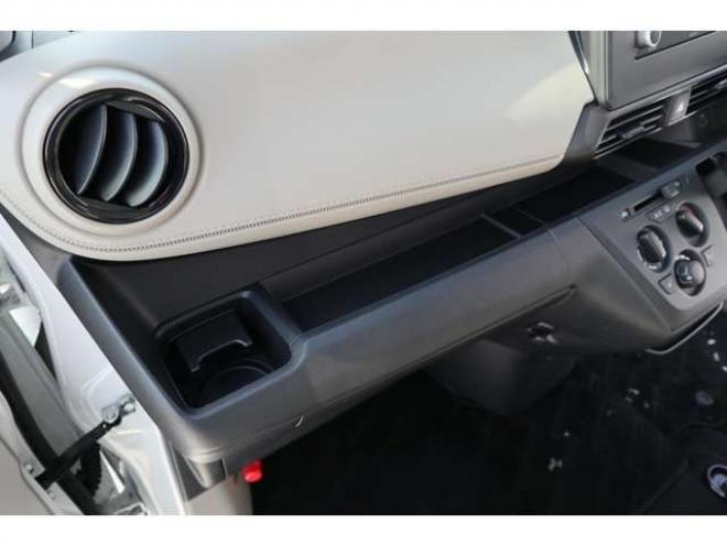 eKワゴンM 4WD　純正CDプレイヤー　オートライト　衝突軽減ブレーキ　車線逸脱警報　パーキングセンサー　ETC 660