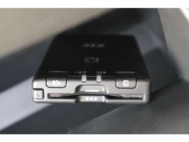 eKワゴンM 4WD　純正CDプレイヤー　オートライト　衝突軽減ブレーキ　車線逸脱警報　パーキングセンサー　ETC 660