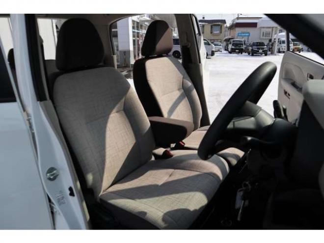 eKワゴンM 4WD　純正CDプレイヤー　オートライト　衝突軽減ブレーキ　車線逸脱警報　パーキングセンサー　ETC 660