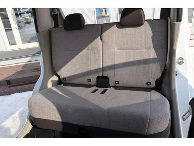 eKワゴンM 4WD　純正CDプレイヤー　オートライト　衝突軽減ブレーキ　車線逸脱警報　パーキングセンサー　ETC 660