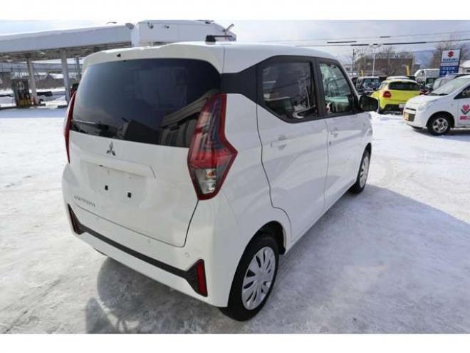 eKワゴンM 4WD　純正CDプレイヤー　オートライト　衝突軽減ブレーキ　車線逸脱警報　パーキングセンサー　ETC 660