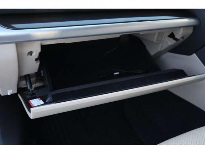 レガシィB4 2.5 4WD　純正フルセグナビ　ETC　ドライブレコーダー　シートヒーター　LEDヘッドライト　ヘッドライトウォッシャー　電動パーキングブレーキ 2500