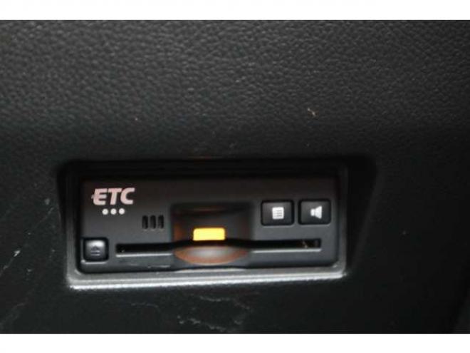 スイフトスポーツ 1.4 スズキ セーフティ サポート非装着車　純正フルセグナビ　ETC　LEDヘッドライト　オートライト　クルーズコントロール　　シートヒーター　ステアリングリモコンスイッチ 2WD 1400