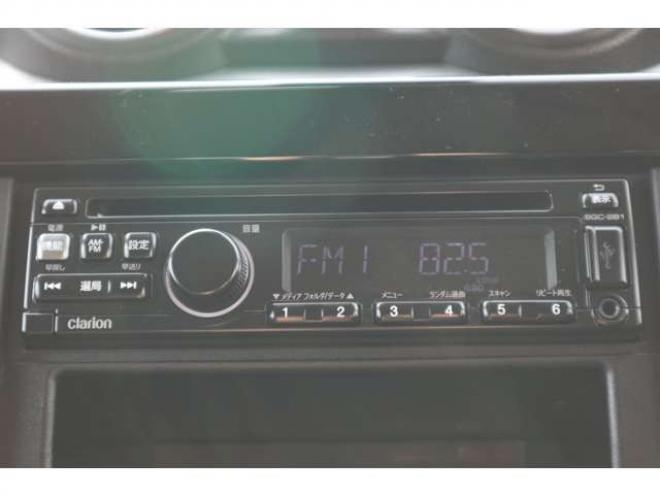 スイフト1.2 XL セーフティパッケージ装着車 4WD　CDプレイヤー　シートヒーター　パドルシフト　オートライト　アダプティブクルーズコントロール　車線逸脱警報 1200