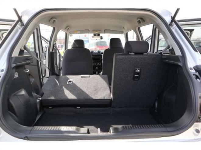 スイフト1.2 XL セーフティパッケージ装着車 4WD　CDプレイヤー　シートヒーター　パドルシフト　オートライト　アダプティブクルーズコントロール　車線逸脱警報 1200