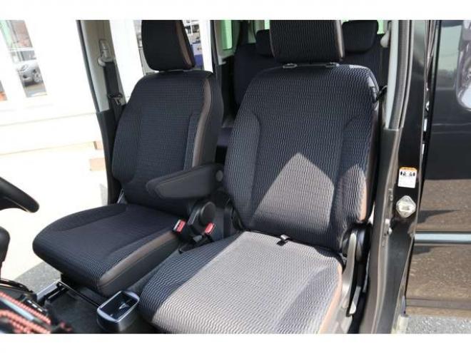 ハスラーJスタイル ターボ 4WD　ワンオーナーセーフティサポート全方位ナビ 660