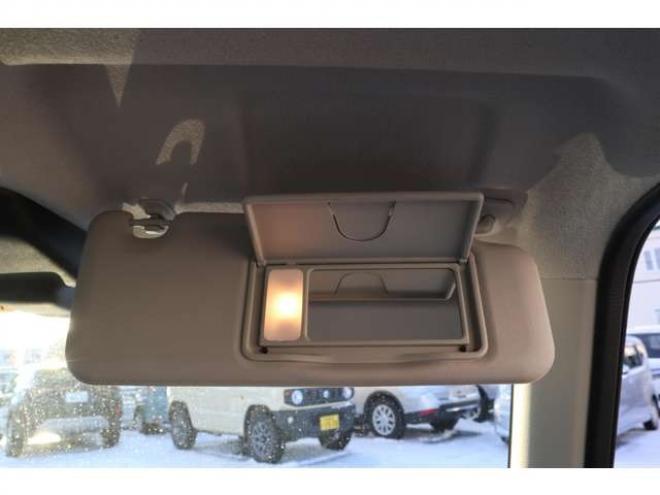 ハスラーJスタイルIIIターボ 4WD　1オーナー　特別仕様　4WD　ターボ　衝突軽減ブレーキ　CDプレイヤー　クルーズコントロール　LEDヘッドライト　オートエアコン　シートヒーター 660