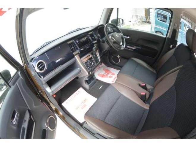 ハスラーJスタイルIIIターボ 4WD　1オーナー　特別仕様　4WD　ターボ　衝突軽減ブレーキ　CDプレイヤー　クルーズコントロール　LEDヘッドライト　オートエアコン　シートヒーター 660