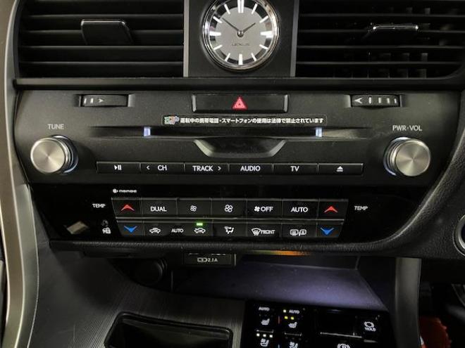 レクサスＲＸ４５０ｈ　Ｆスポーツ　本州仕入　寒冷地仕様　純正ムーンルーフ　レクサスセーフティセンス　ヘッドアップディスプレイ　全方位パノラミックビューモニター　純正２０インチＡＷ　純正１８ＡＷ＋スタッドレスタイヤ付　リア３面フィルム 4WD 3500 5Dr