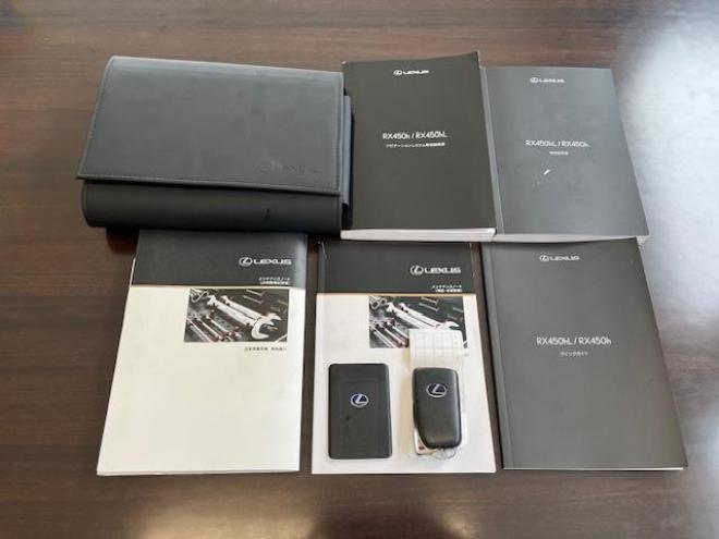 レクサスＲＸ４５０ｈ　Ｆスポーツ　本州仕入　寒冷地仕様　純正ムーンルーフ　レクサスセーフティセンス　ヘッドアップディスプレイ　全方位パノラミックビューモニター　純正２０インチＡＷ　純正１８ＡＷ＋スタッドレスタイヤ付　リア３面フィルム 4WD 3500 5Dr