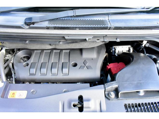 デリカD:5　4WD　本州仕入　ブラックアウト　シャモニー仕様　ＪＡＯＳハンドルプロテクター　新車外しタイヤ／ホイール　両側電動スライドドア　社外ナビ／バックカメラ