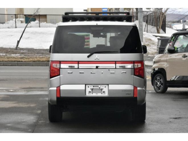 デリカD:5　4WD　本州仕入　ブラックアウト　シャモニー仕様　ＪＡＯＳハンドルプロテクター　新車外しタイヤ／ホイール　両側電動スライドドア　社外ナビ／バックカメラ