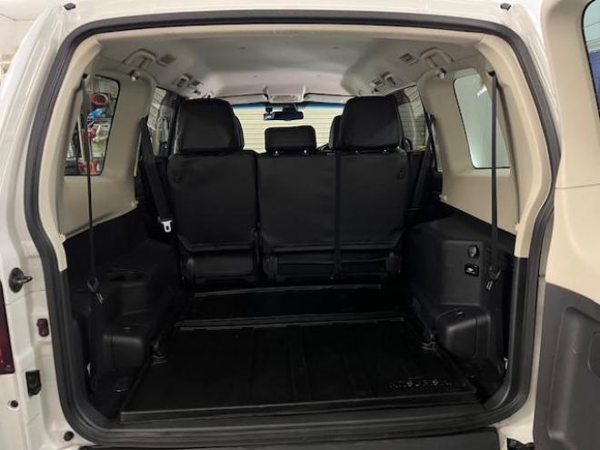 パジェロロングエクシード　本州仕入　禁煙車　新品ＷＥＤＳキーラー１７ＡＷ＋新品ＴＯＹＯホワイトレタータイヤ　純正１７ＡＷ＋スタッドレスタイヤ付　新品ＪＡＯＳブラックマッドガード　カロッツェリアナビ　地デジ　Ｂｌｕｅｔｏｏｔｈ 4WD 3200 5Dr