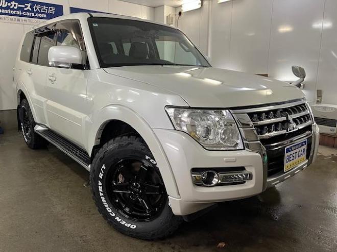 パジェロロングエクシード　本州仕入　禁煙車　新品ＷＥＤＳキーラー１７ＡＷ＋新品ＴＯＹＯホワイトレタータイヤ　純正１７ＡＷ＋スタッドレスタイヤ付　新品ＪＡＯＳブラックマッドガード　カロッツェリアナビ　地デジ　Ｂｌｕｅｔｏｏｔｈ 4WD 3200 5Dr
