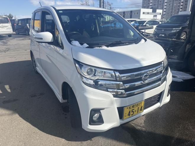 デイズ車検8年10月29日迄！ハイウェイスターGターボ！ 4WD 660 5Dr