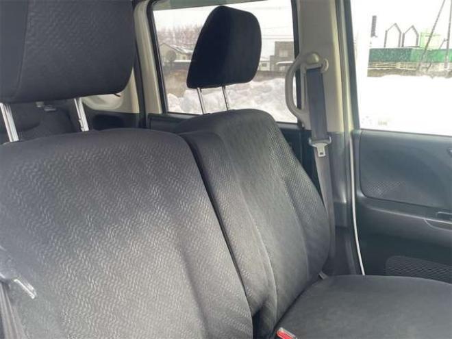 N-BOXカスタムG Lパッケージ 4WD　エンスタ　HID　TRC　パワースライド 660