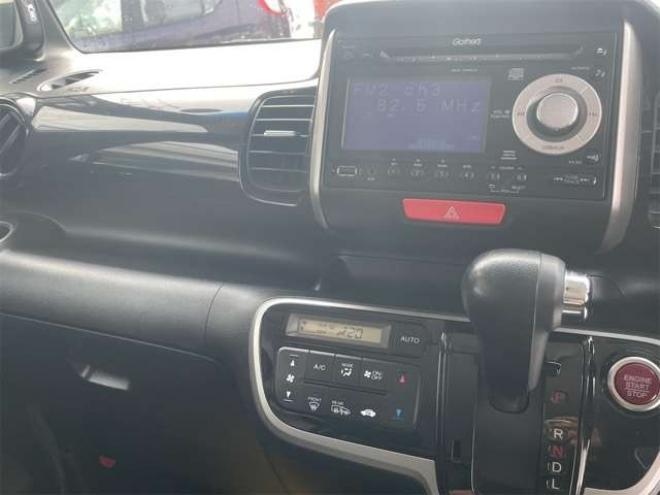 N-BOXカスタムG Lパッケージ 4WD　エンスタ　HID　TRC　パワースライド 660