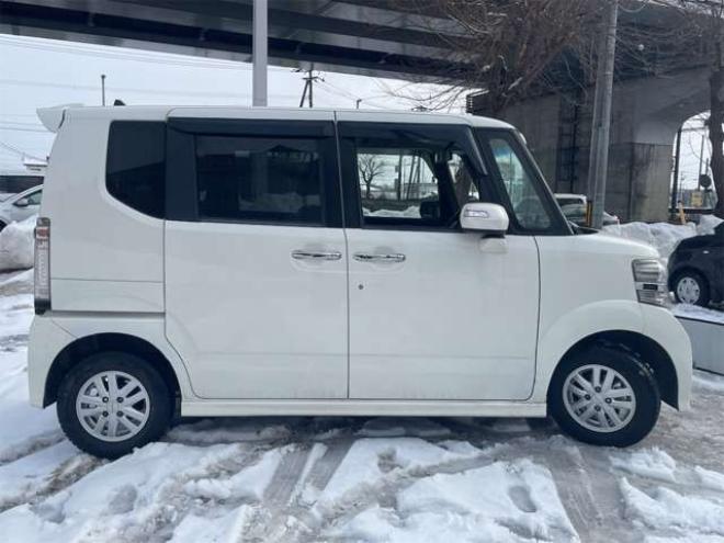 N-BOXカスタムG Lパッケージ 4WD　エンスタ　HID　TRC　パワースライド 660