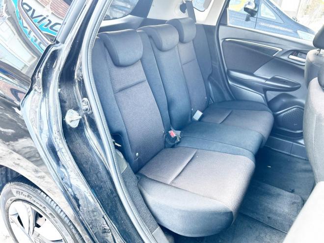 フィットハイブリッド1.5ハイブリッドFパッケージ 4WD　ローンが不安な方＜優遇ローン＞　本州仕入　寒冷地仕様　純正SDナビTV　スマートキー　バックカメラ 1500 5Dr