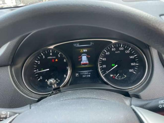 エクストレイル2.0 20S 2列車 4WD　ETC　パワステ　パワーウィンドウ　ABS　アイドリングストップ　エアコン　ナビ　キーレスエントリー　寒冷地仕様 2000