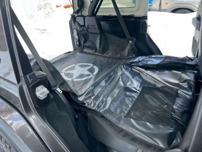 ラングラーアンリミテッド サハラ 3.6L 4WD　グラナイトグレー　エアコン　クルコン　パワステ　パワーウィンドウ　フロントカメラ　バックカメラ　キーレスエントリー　アルミホイール　ABS　横滑り防止装置　盗難防止装置　フルセグTV 正規輸入車 3600