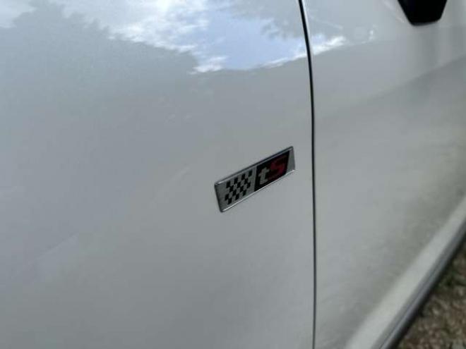 フォレスター2.0 tS 4WD　300台限定車/ターボ/社外ナビ/Bカメラ/電動リアゲート 2000