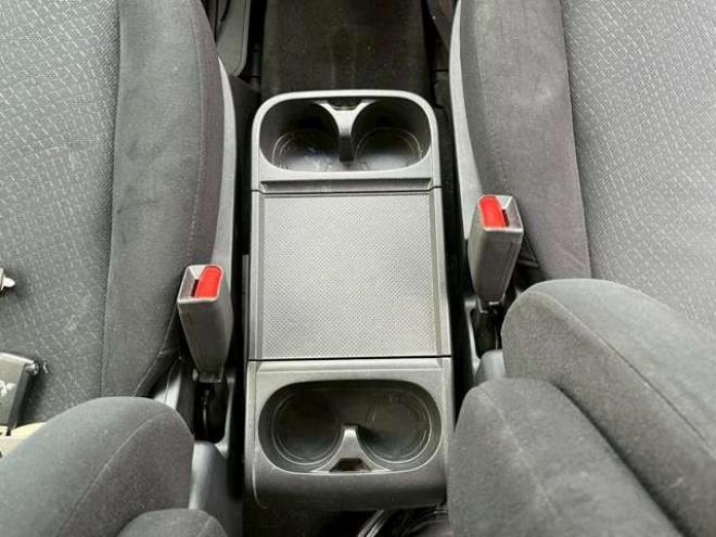 デリカD：5 2.4 G パワーパッケージ 4WD　ETC　アルパインBIGナビ　バックカメラ　両側電動スライドドア　パワステ　パワーウィンドウ　純正アルミ　クルーズコントロール　エアコン　キーレスエントリー　横滑り防止装置　盗難防止装置　3列シート 2400