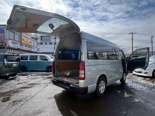 ハイエースバン3.0 DX ロング ハイルーフ ディーゼルターボ 4WD　エアコン　キーレスエントリー　パワステ　パワーウィンドウ　ABS　盗難防止装置　片側スライドドア 3000