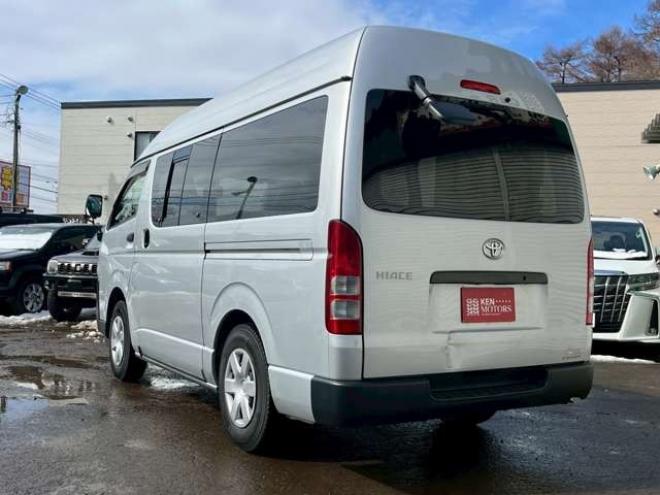 ハイエースバン3.0 DX ロング ハイルーフ ディーゼルターボ 4WD　エアコン　キーレスエントリー　パワステ　パワーウィンドウ　ABS　盗難防止装置　片側スライドドア 3000