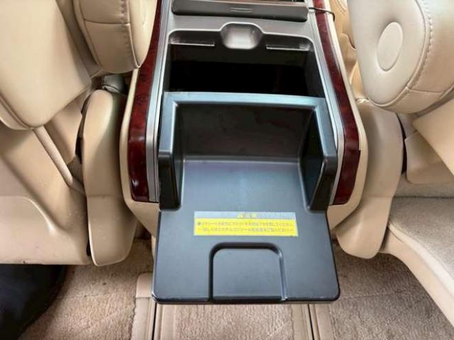 アルファード3.5 350G Lパッケージ 4WD　ETC　後席モニター　両側電動スライドドア　社外エンジンスターター　パワーウィンドウ　パワーバックドア　純正ナビ　　バックカメラ　キーレス　3列シート　ABS 電動シート　シートヒーター　パワステ 3500