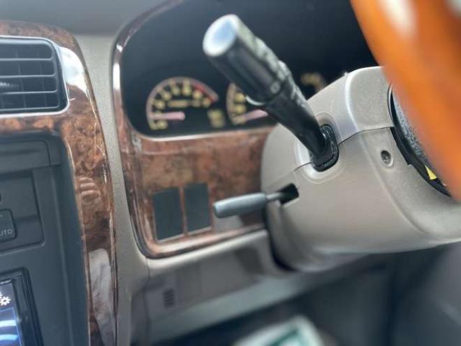 ハイラックスサーフ2.7 SSR-X プレミアムセレクション 4WD　リフトアップ　ETC　バックカメラ　社外ナビ　パワーウィンドウ　パワステ　ABS　全塗装済 2700