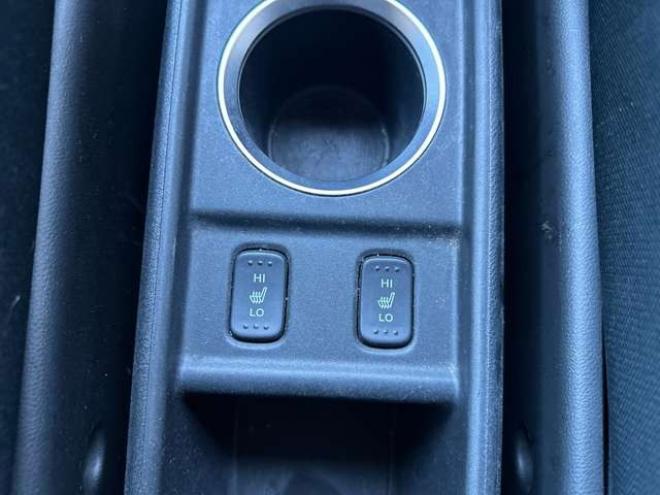 クロスロード2.0 20Xi 4WD　オリジナル全塗装ブルー　社外ナビ　バックカメラ　社外アルミホイール　スマートキー　シートヒーター　クルーズコントロール　ミラーヒーター　ドライブレコーダー　パワステ　パワーウィンドウ 2000