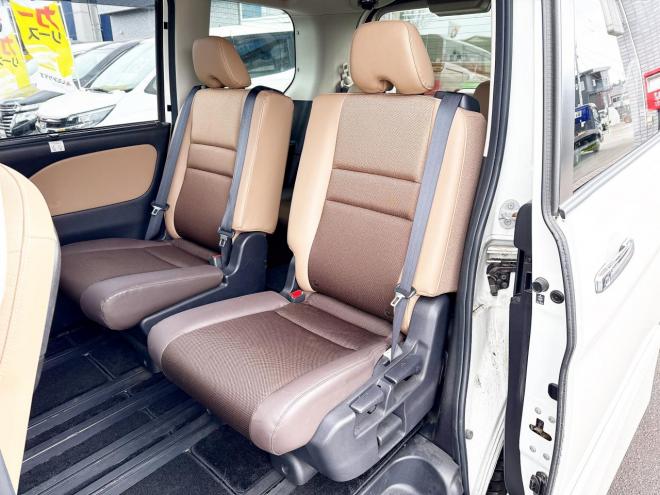 セレナ2.0ハイウェイスター 4WD ローンが不安な方＜優遇ローン＞ 4WD 2000 5Dr　本州仕入 寒冷地仕様 ユーザー買取車　インテリジェントルームミラー　プロパイロット　ハンズフリーパワスラ　両側パワスラ　電動パーキング　ドラレコ　アラウンドビューモニター　ETC