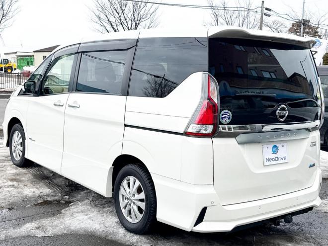 セレナ2.0ハイウェイスター 4WD ローンが不安な方＜優遇ローン＞ 4WD 2000 5Dr　本州仕入 寒冷地仕様 ユーザー買取車　インテリジェントルームミラー　プロパイロット　ハンズフリーパワスラ　両側パワスラ　電動パーキング　ドラレコ　アラウンドビューモニター　ETC