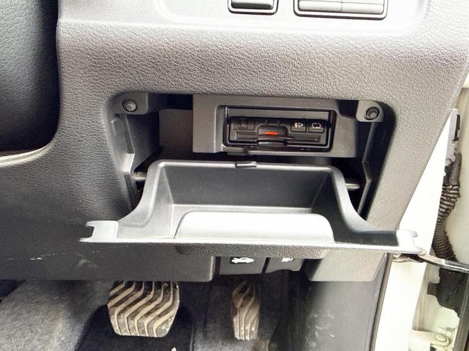 セレナ2.0ハイウェイスター 4WD ローンが不安な方＜優遇ローン＞ 4WD 2000 5Dr　本州仕入 寒冷地仕様 ユーザー買取車　インテリジェントルームミラー　プロパイロット　ハンズフリーパワスラ　両側パワスラ　電動パーキング　ドラレコ　アラウンドビューモニター　ETC