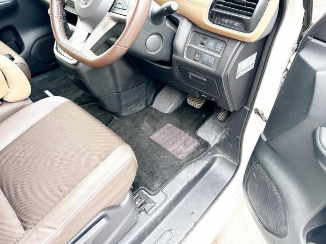 セレナ2.0ハイウェイスター 4WD ローンが不安な方＜優遇ローン＞ 4WD 2000 5Dr　本州仕入 寒冷地仕様 ユーザー買取車　インテリジェントルームミラー　プロパイロット　ハンズフリーパワスラ　両側パワスラ　電動パーキング　ドラレコ　アラウンドビューモニター　ETC