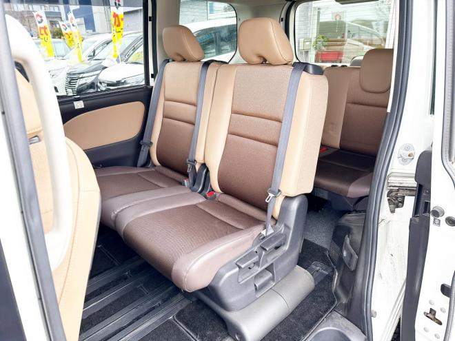 セレナ2.0ハイウェイスター 4WD ローンが不安な方＜優遇ローン＞ 4WD 2000 5Dr　本州仕入 寒冷地仕様 ユーザー買取車　インテリジェントルームミラー　プロパイロット　ハンズフリーパワスラ　両側パワスラ　電動パーキング　ドラレコ　アラウンドビューモニター　ETC